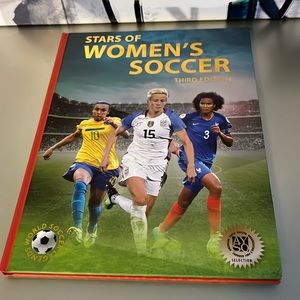 NWOT-Stars of Women’s Soccer Book